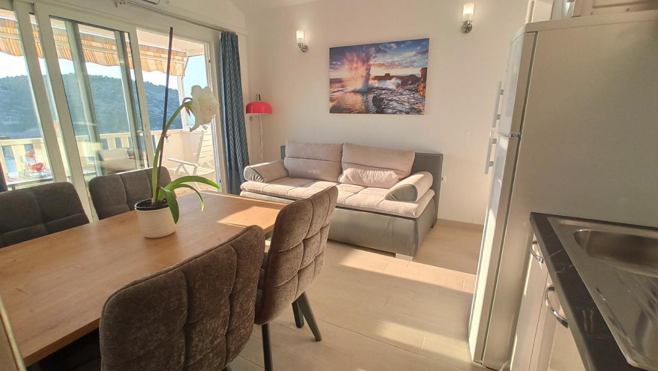 Jakopovic Apartments Rogoznica  Zewnętrze zdjęcie